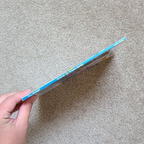 4/$20 The Inventor's Apprentice 2 by Disney Club Penguin - Paperback - Picture 2 of 6